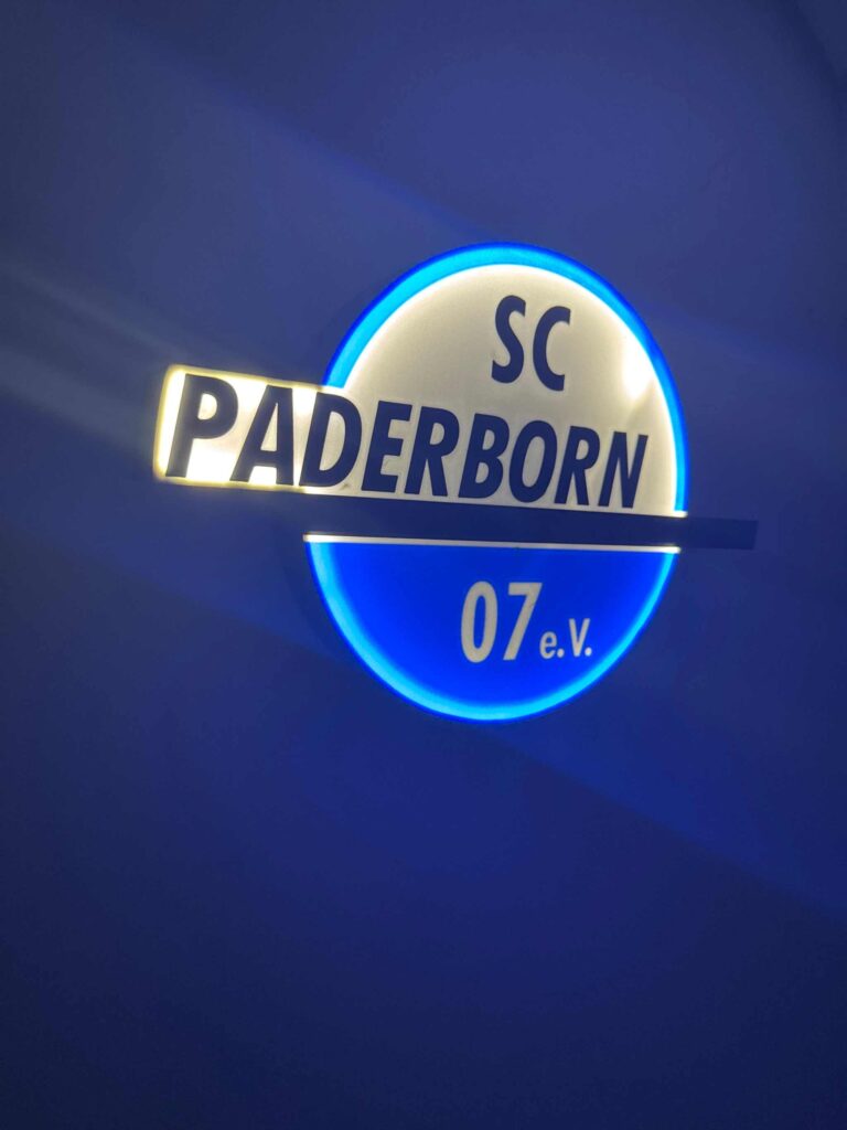 SC Paderborn 07 LED-Leuchtschild