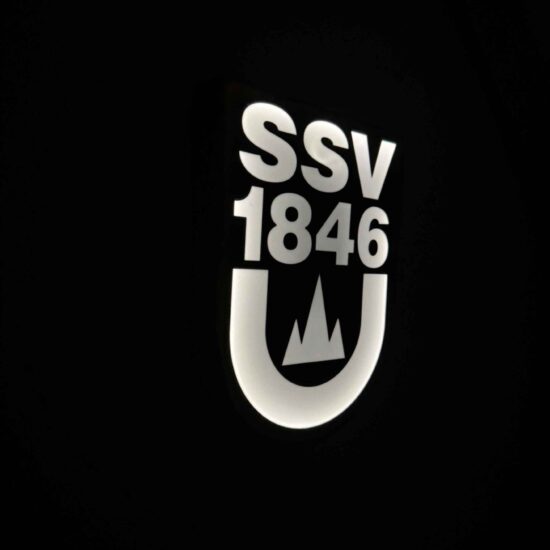 SSV Ulm 1846 LED-Leuchtschild mit 3D-Effekt in warmweißem Licht