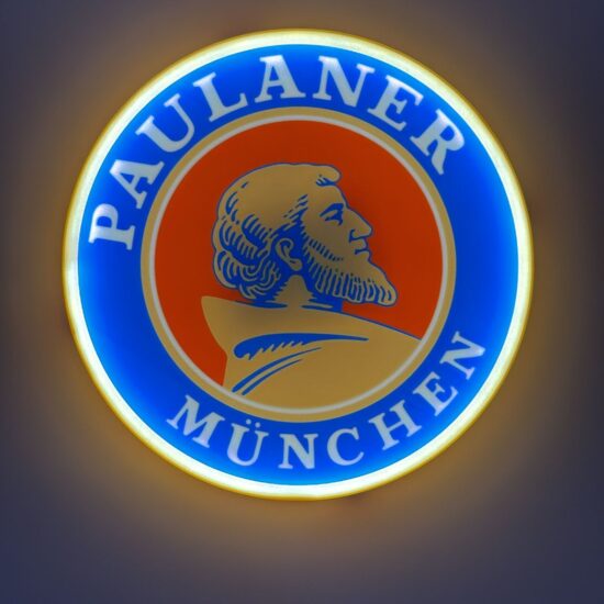 Paulaner München LED-Leuchtschild – Bier Lampe 23cm / 34cm – mit Batterie oder USB – Bar Deko, Geschenkidee